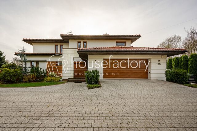 dom wolnostojący, 5 pokoi Zgierz. Zdjęcie 18