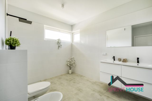 Mieszkanie 6-pokojowe Głosków, ul. Pustułki. Zdjęcie 13