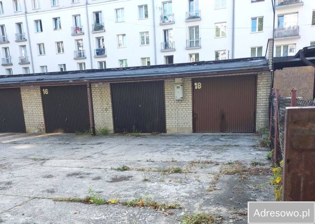 Garaż/miejsce parkingowe Łódź Bałuty, ul. Sędziowska. Zdjęcie 1