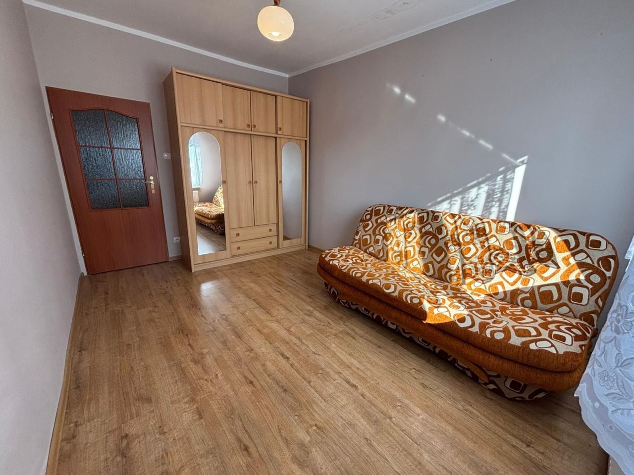 Mieszkanie 2-pokojowe Łoźnik. Zdjęcie 4