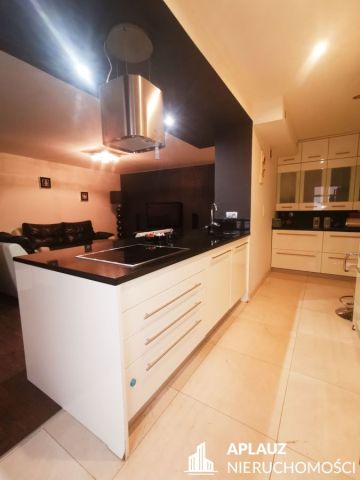 Mieszkanie 3-pokojowe Jelenia Góra Centrum. Zdjęcie 1