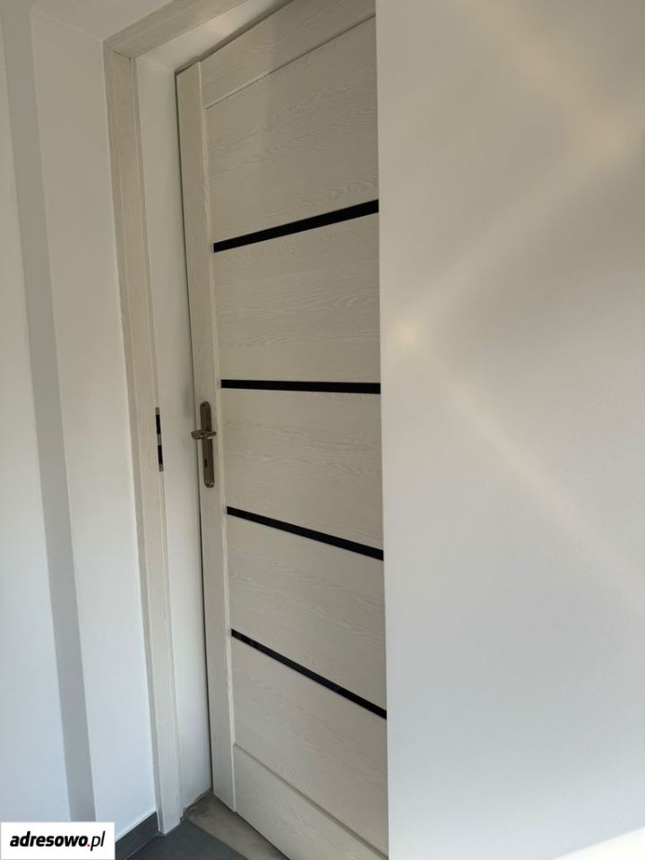 dom wolnostojący, 2 pokoje Nowa Jastrząbka. Zdjęcie 11