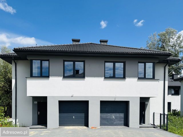 bliźniak, 4 pokoje Łomianki Dolne, ul. Łużycka. Zdjęcie 1