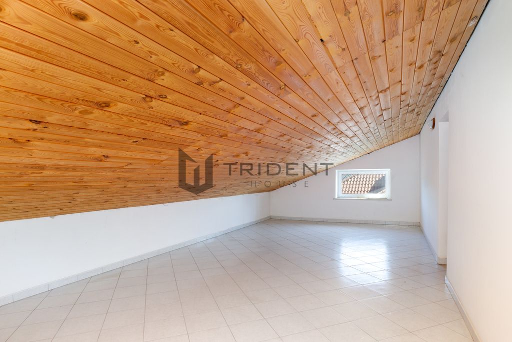 dom wolnostojący, 10 pokoi Marki. Zdjęcie 21