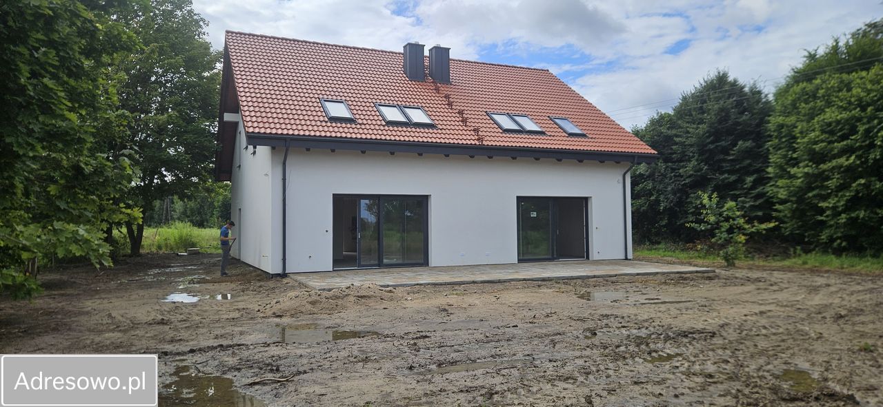 bliźniak, 5 pokoi Patryki. Zdjęcie 7