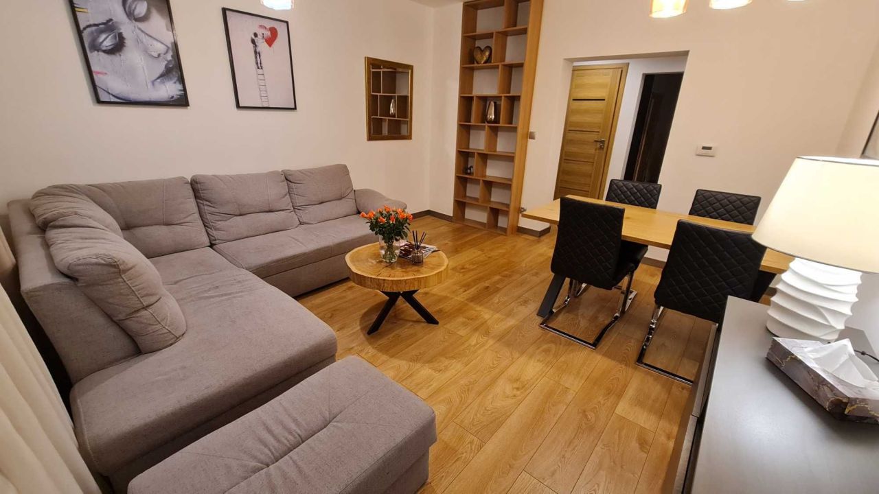 Mieszkanie 3-pokojowe Jelenia Góra Centrum, ul. Osiedle Robotnicze. Zdjęcie 6