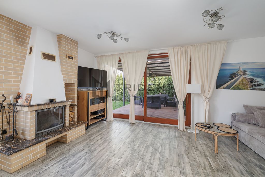 dom szeregowy, 4 pokoje Nowa Wola. Zdjęcie 2