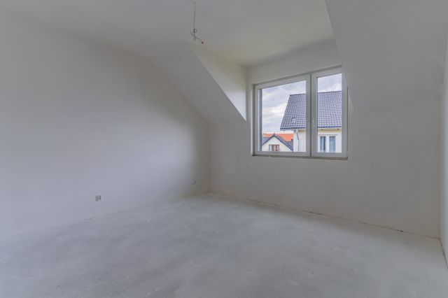 bliźniak, 5 pokoi Biestrzyków. Zdjęcie 8