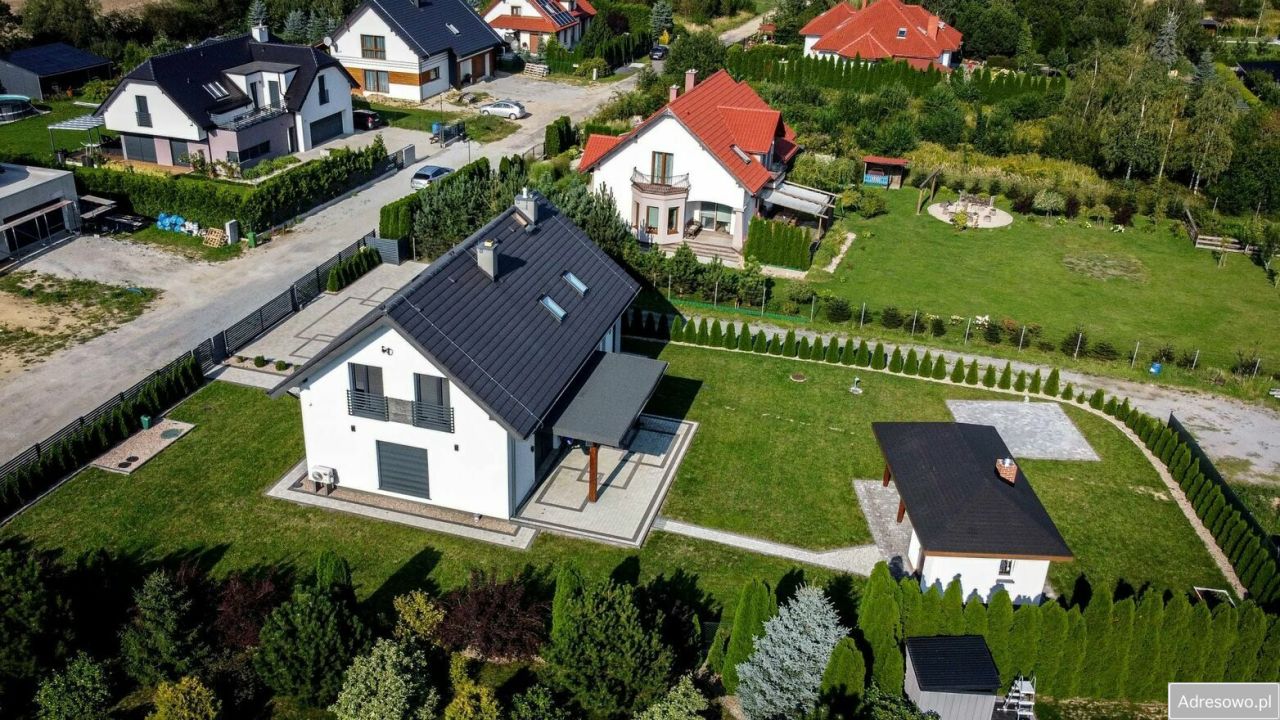 dom wolnostojący, 5 pokoi Burkatów, ul. Osiedle Pogórze. Zdjęcie 4