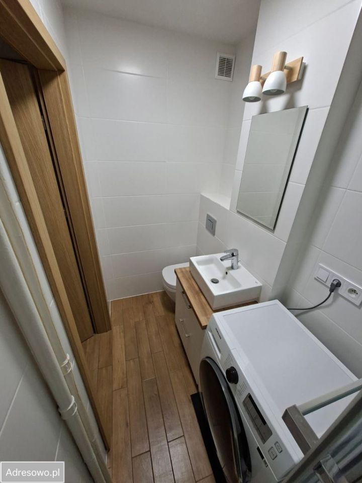 Mieszkanie 2-pokojowe Warszawa Praga-Południe, al. Stanów Zjednoczonych. Zdjęcie 3