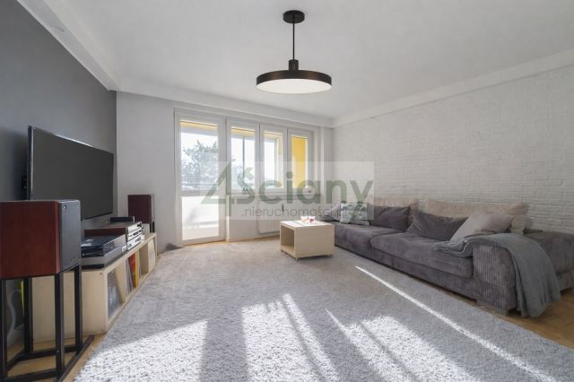 Mieszkanie 4-pokojowe Warszawa Bemowo, ul. Sosnowiecka. Zdjęcie 1