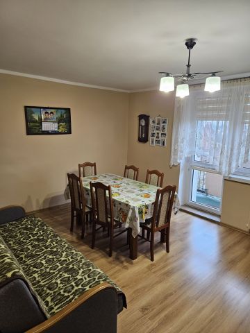 Mieszkanie 3-pokojowe Janikowo, ul. Dworcowa. Zdjęcie 1