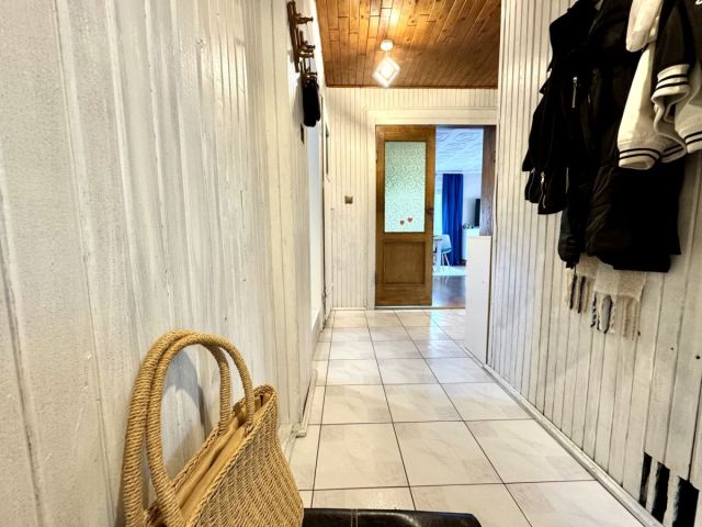 dom wolnostojący, 7 pokoi Jelenia Góra, ul. Adama Mickiewicza. Zdjęcie 24