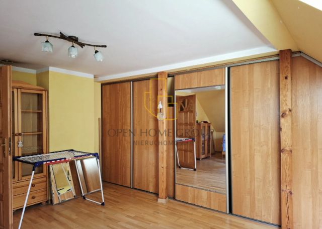 dom wolnostojący, 5 pokoi Komarno. Zdjęcie 17