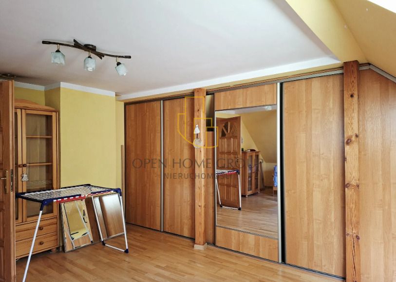 dom wolnostojący, 5 pokoi Komarno. Zdjęcie 17
