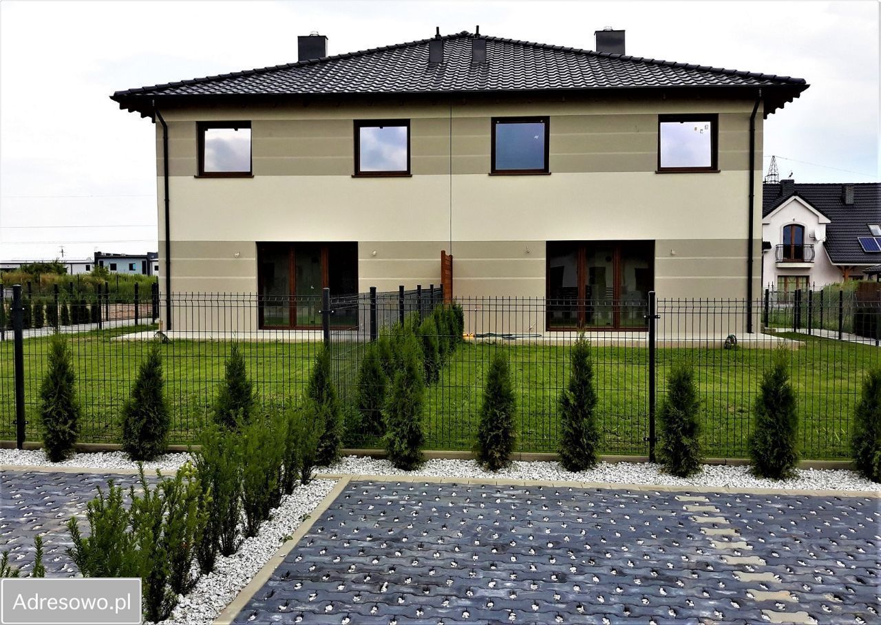 bliźniak, 4 pokoje Gruszczyn, ul. Kraina. Zdjęcie 1