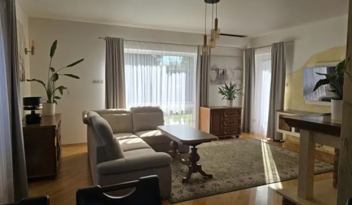 dom wolnostojący, 5 pokoi Zagościniec