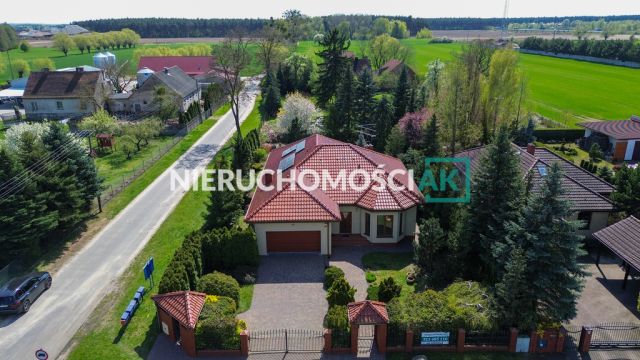 dom wolnostojący, 4 pokoje Batorowo, ul. Stefana Batorego. Zdjęcie 1