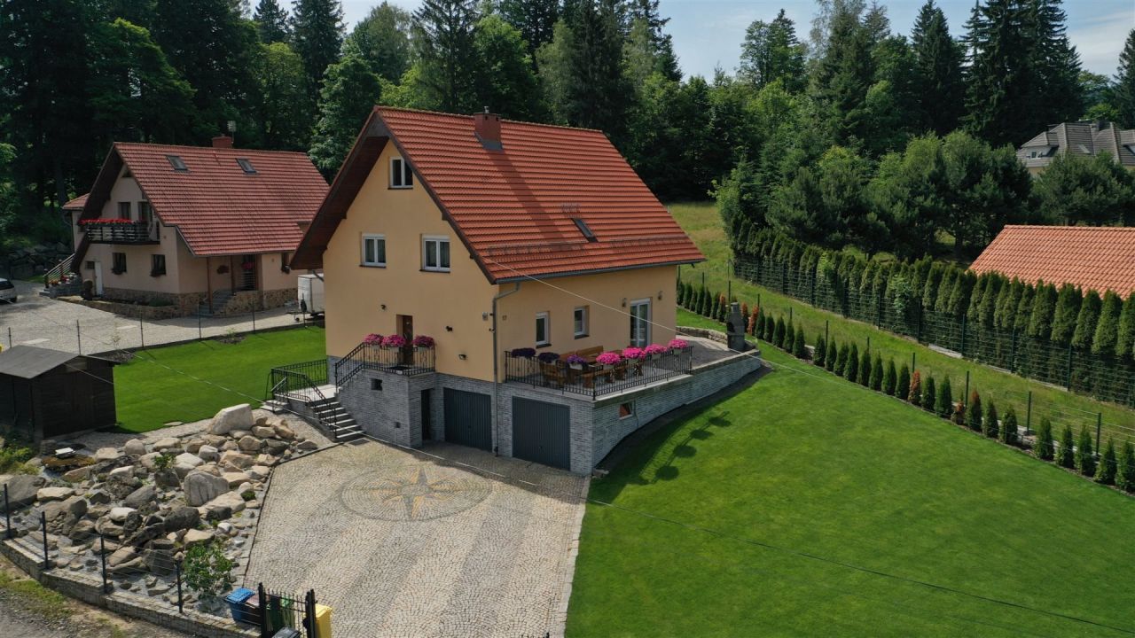 dom wolnostojący, 6 pokoi Szklarska Poręba Biała Dolina, ul. Zdrojowa. Zdjęcie 18