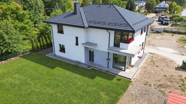 dom wolnostojący, 8 pokoi Sulejówek, ul. Żeromskiego. Zdjęcie 4