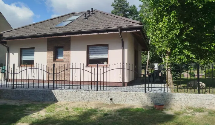 dom wolnostojący, 2 pokoje Jęczydół