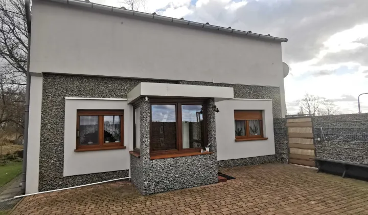 dom wolnostojący, 4 pokoje Września