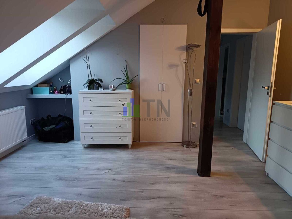 dom wolnostojący, 5 pokoi Chrząstawa Mała. Zdjęcie 13