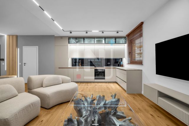 Mieszkanie 3-pokojowe Warszawa Wola, ul. Prosta. Zdjęcie 1