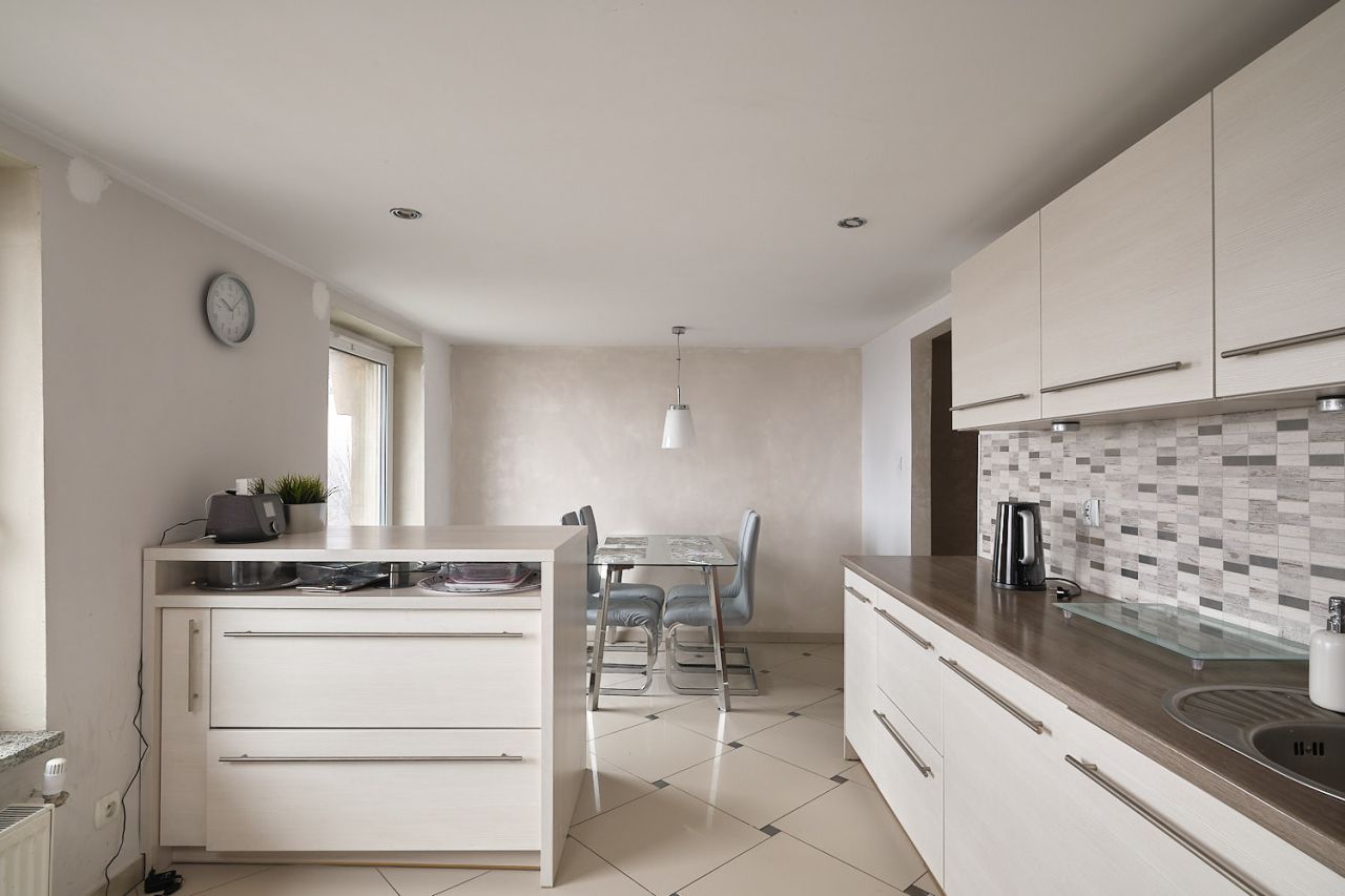 Mieszkanie 3-pokojowe Strzegom, ul. Dolna. Zdjęcie 3