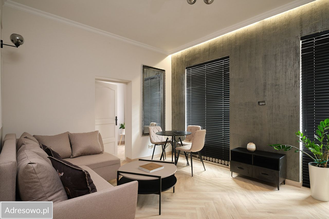 Mieszkanie 3-pokojowe Wrocław Śródmieście. Zdjęcie 2