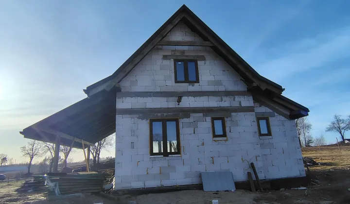 dom wolnostojący, 3 pokoje Krzyżówki