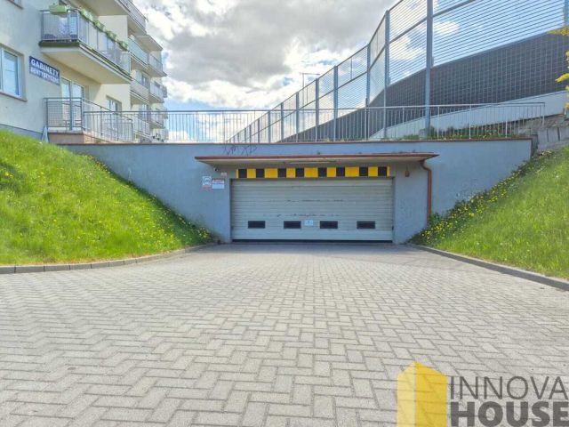 Garaż/miejsce parkingowe Słupsk, ul. dr. med. Kazimierza Frąckowskiego. Zdjęcie 1