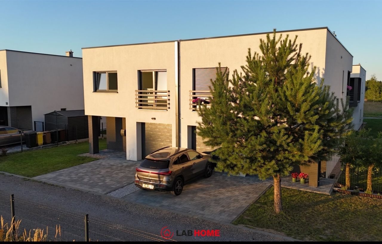 bliźniak, 4 pokoje Lubliniec. Zdjęcie 19