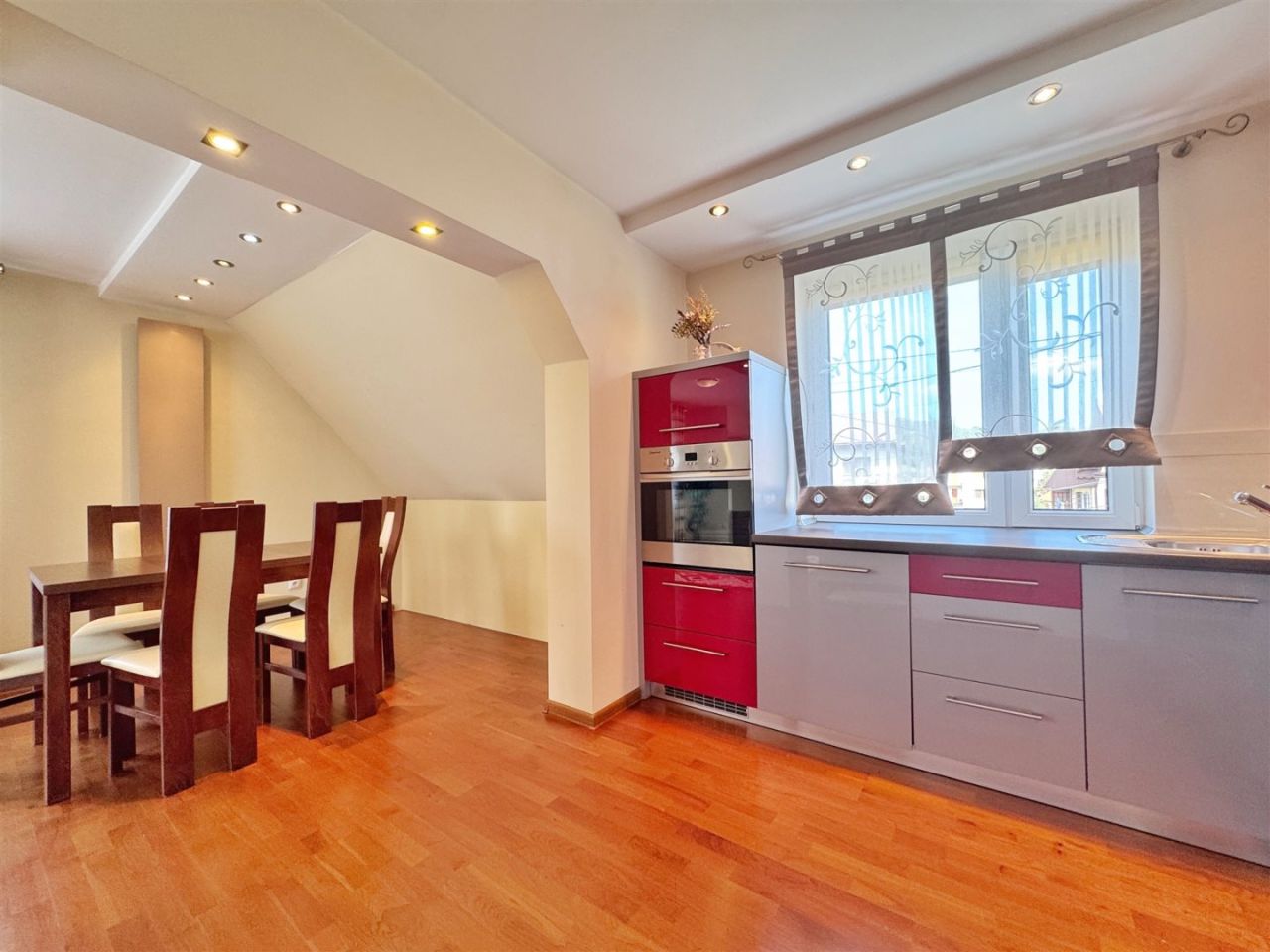 dom wolnostojący, 7 pokoi Muszyna. Zdjęcie 18