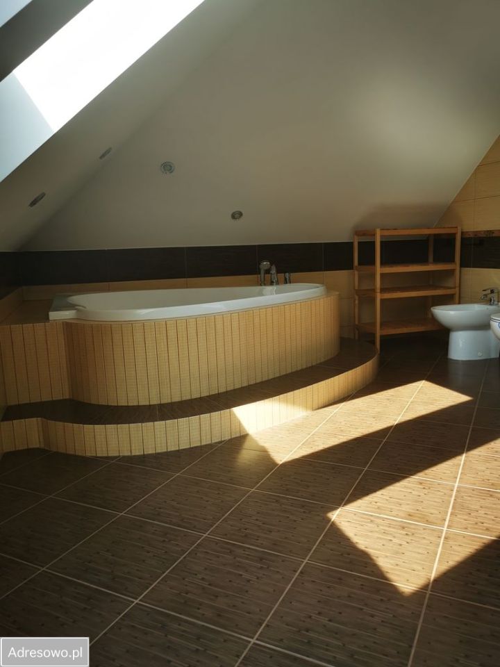 dom wolnostojący, 5 pokoi Nowodwór. Zdjęcie 2