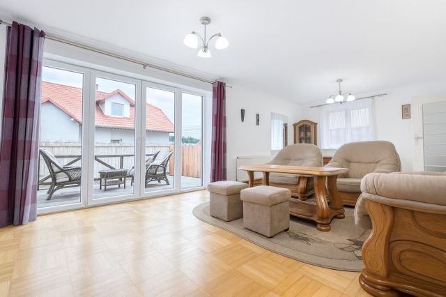 dom wolnostojący, 4 pokoje Rzeszów Załęże, ul. hr. Alfreda Potockiego. Zdjęcie 2