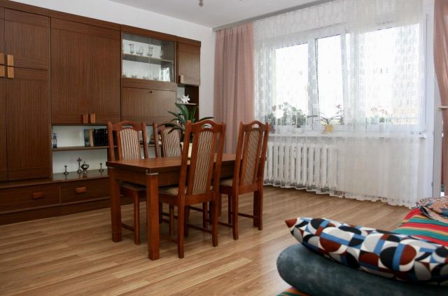Mieszkanie 3-pokojowe Łask, ul. Jesionowa. Zdjęcie 1