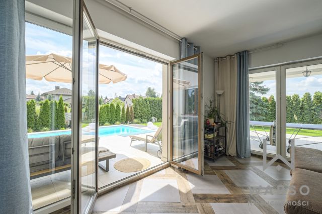 dom wolnostojący, 7 pokoi Mysiadło. Zdjęcie 5