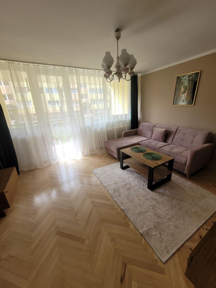 Mieszkanie 4-pokojowe Świeradów-Zdrój, ul. J. Korczaka. Zdjęcie 1