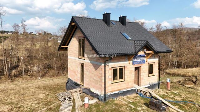 dom wolnostojący, 4 pokoje Zawada. Zdjęcie 2