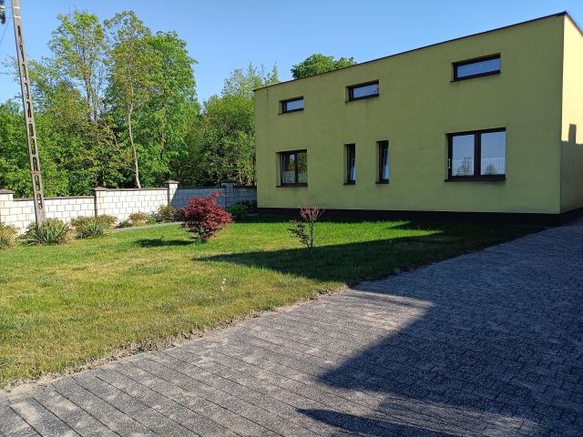 dom wolnostojący, 4 pokoje Radom Kierzków, Marglowa. Zdjęcie 1