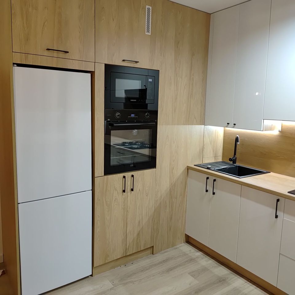 Mieszkanie 3-pokojowe Żory. Zdjęcie 7