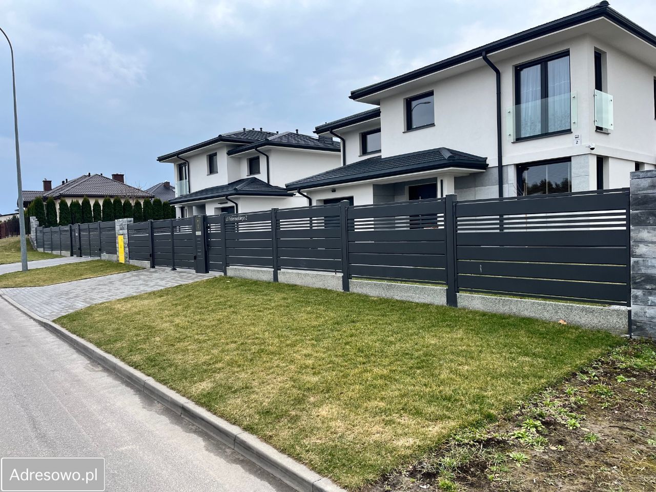 dom wolnostojący, 5 pokoi Krasnystaw. Zdjęcie 2