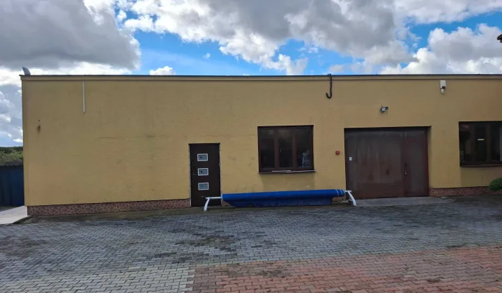 Hala/magazyn Kolonia Lesiów