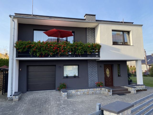 dom wolnostojący, 6 pokoi Sulechów, ul. Wiśniowa. Zdjęcie 1