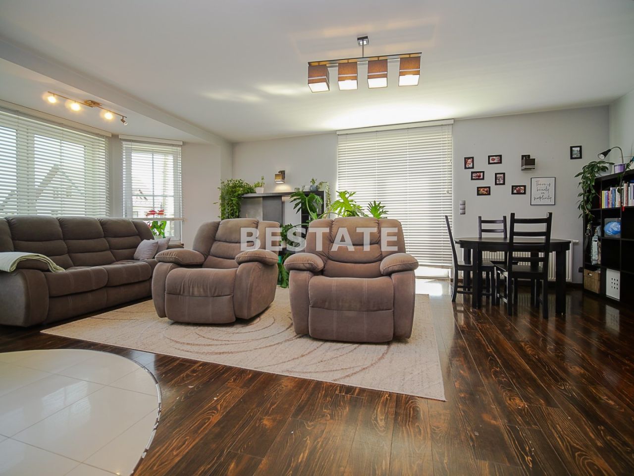 dom wolnostojący, 5 pokoi Wola Dębińska. Zdjęcie 8