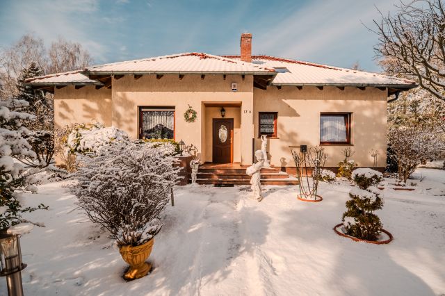 dom wolnostojący, 4 pokoje Pęgów, ul. Graniczna. Zdjęcie 1