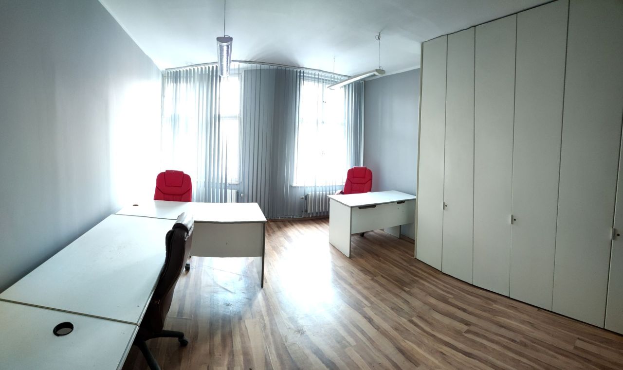 Biuro Dzierżoniów, rynek Rynek. Zdjęcie 8