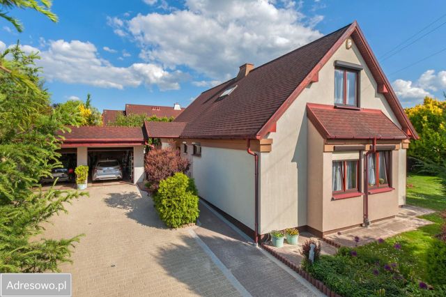 dom wolnostojący, 6 pokoi Tychy Mąkołowiec. Zdjęcie 1