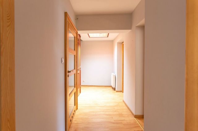 Mieszkanie 3-pokojowe Jelenia Góra Centrum, ul. Bankowa. Zdjęcie 5
